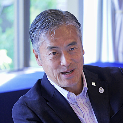 玉塚 元一