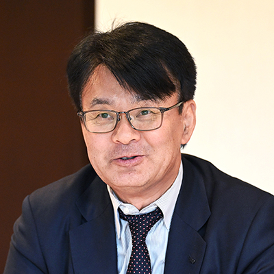 山口 明夫