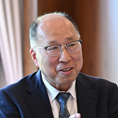 遠藤 俊英